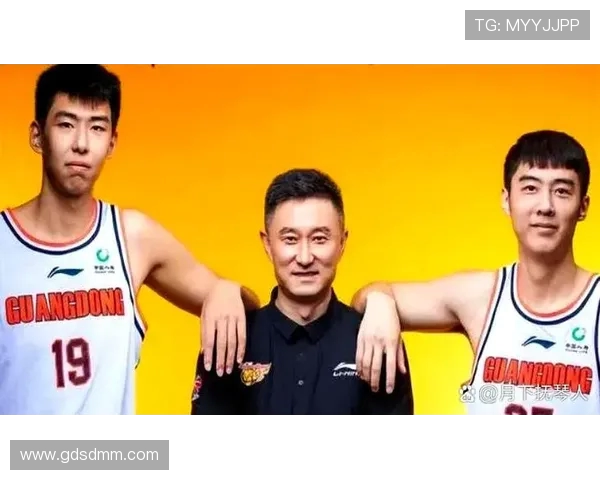 赛后分析:上海篮球队与深圳篮球队的耐力较量与战术对决 赛后分析:上海篮球队与深圳篮球队的耐力较量与战术对决