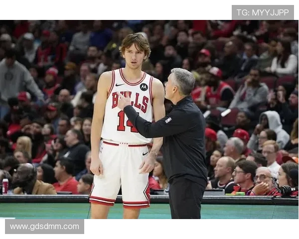 周四306公牛与热火激战前瞻分析球队状态与胜负关键因素探讨