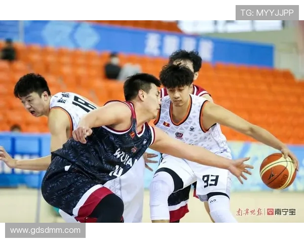 广西威壮迎战武汉当代全力争胜展现足球魅力与激情对决 广西威壮迎战武汉当代全力争胜展现足球魅力与激情对决