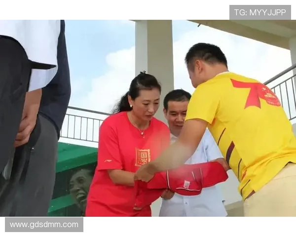 张宁的奋斗故事:从普通学子到行业领军人物的成长之路 张宁的奋斗故事:从普通学子到行业领军人物的成长之路