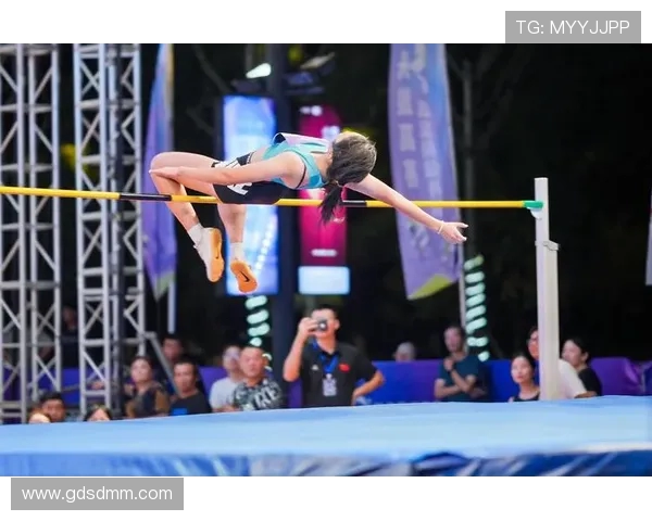 波斯波利斯与希拉尔激战正酣谁将赢得这场巅峰对决 波斯波利斯与希拉尔激战正酣谁将赢得这场巅峰对决