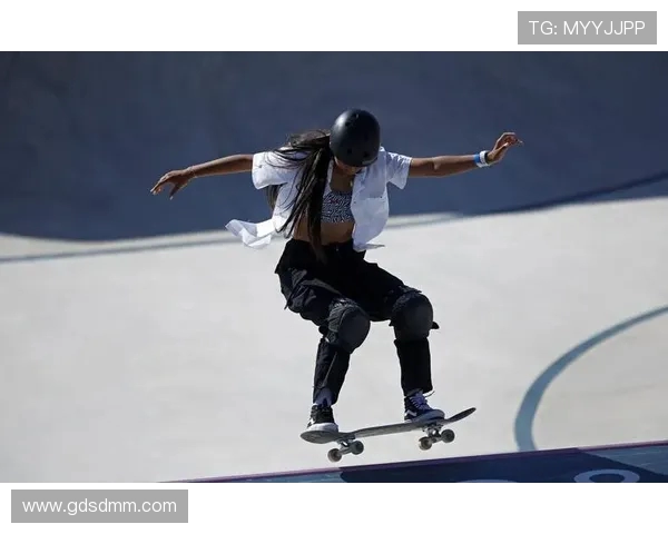 西安滑板队与上海滑板队赛后复盘探讨灵活性表现与战术调整 西安滑板队与上海滑板队赛后复盘探讨灵活性表现与战术调整