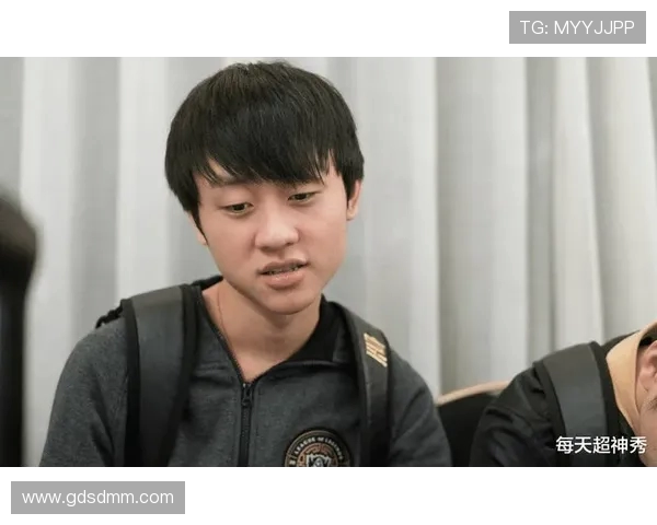 RNG凭借50分强势领跑挑战者杯积分榜竞争愈发激烈 RNG凭借50分强势领跑挑战者杯积分榜竞争愈发激烈